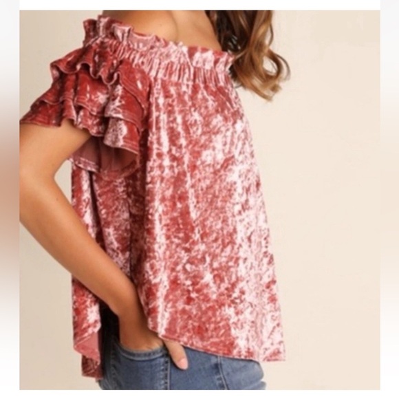 NEW Umgee Rose Gold Crushed Velvet Off My Shoulders Top LG Feminine - Picture 2 of 6